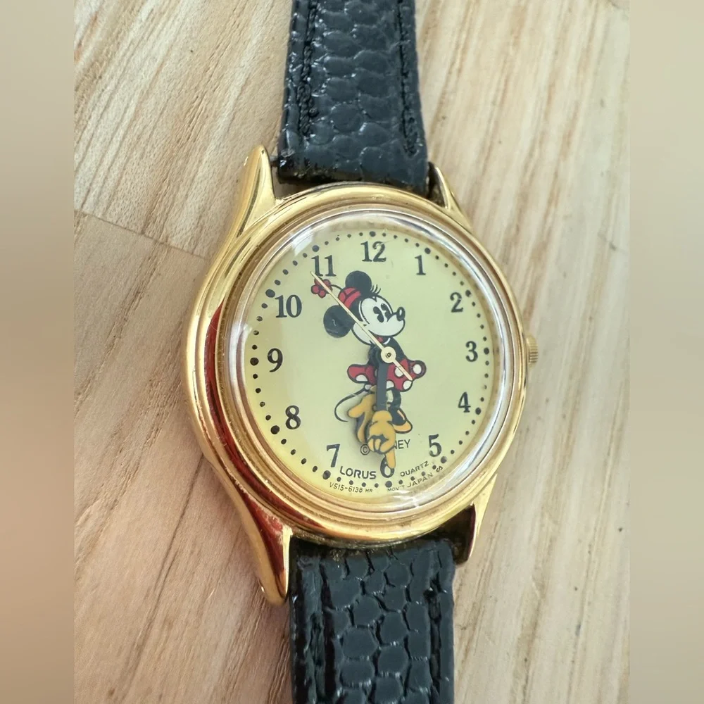 Vintage Lorus Disney Minnie Mouse classic dress watch NEW BATTERY